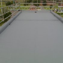 Materiał Belzona 3111 (Flexible Membrane) zastosowany do zabezpieczenia dachu budynku